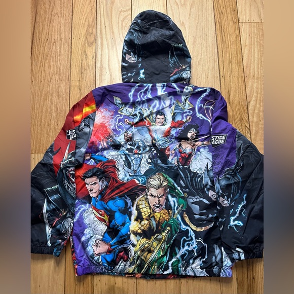 Batman Multiverse DC Justice League TANGO HOTEL Jacket windbreaker MSRP$98 - Picture 6 of 6